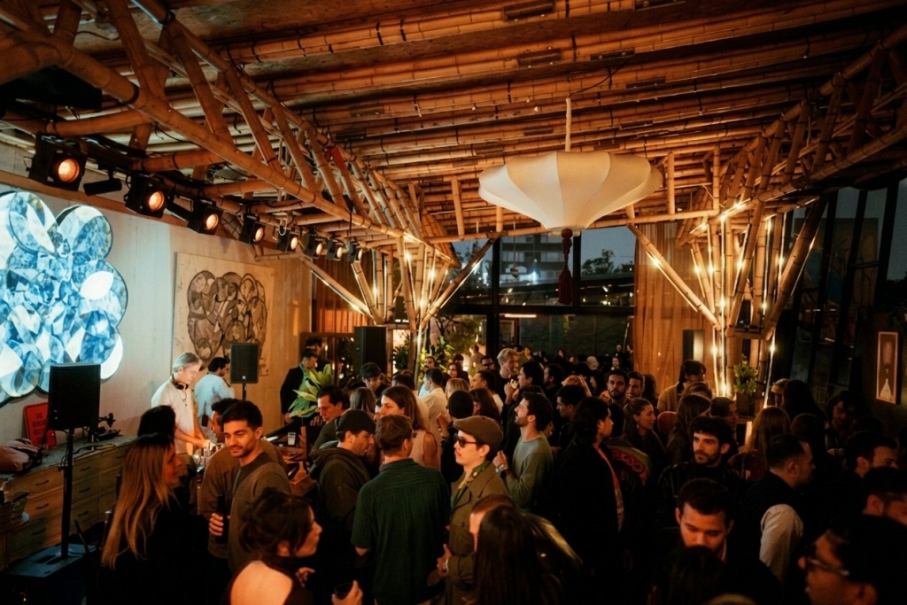 Spaces to meet, host and expand.